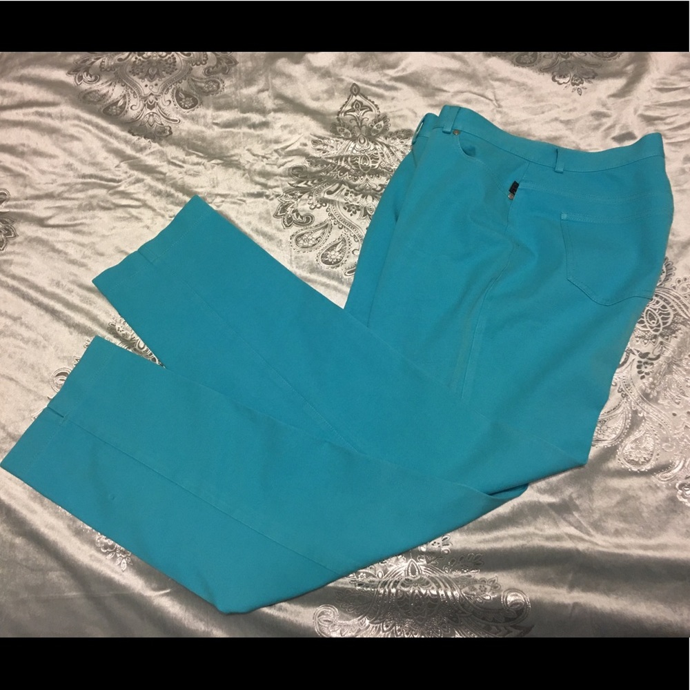 Turquoise stretchy jeans